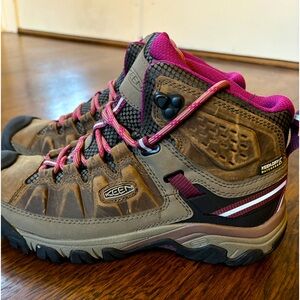 KEEN Targhee III Waterproof Hiking Boots